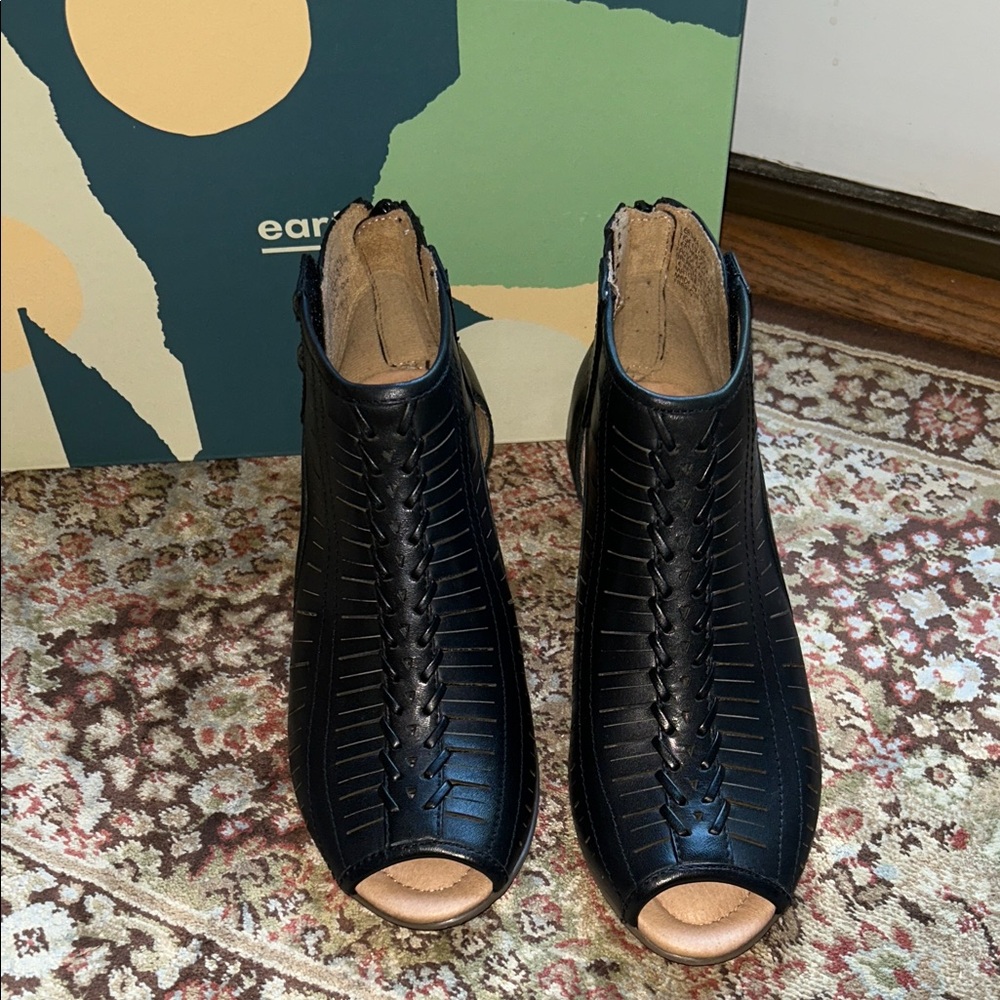 Earth Black Leather Peep-Toe Ankle Booties